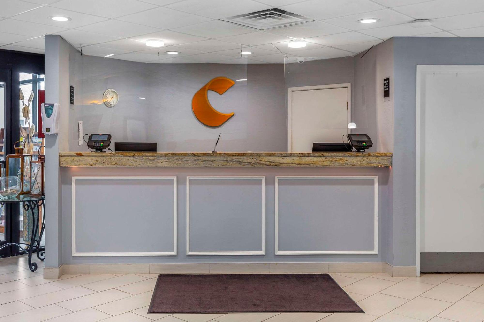 Comfort Inn Hyannis - Cape Cod Экстерьер фото