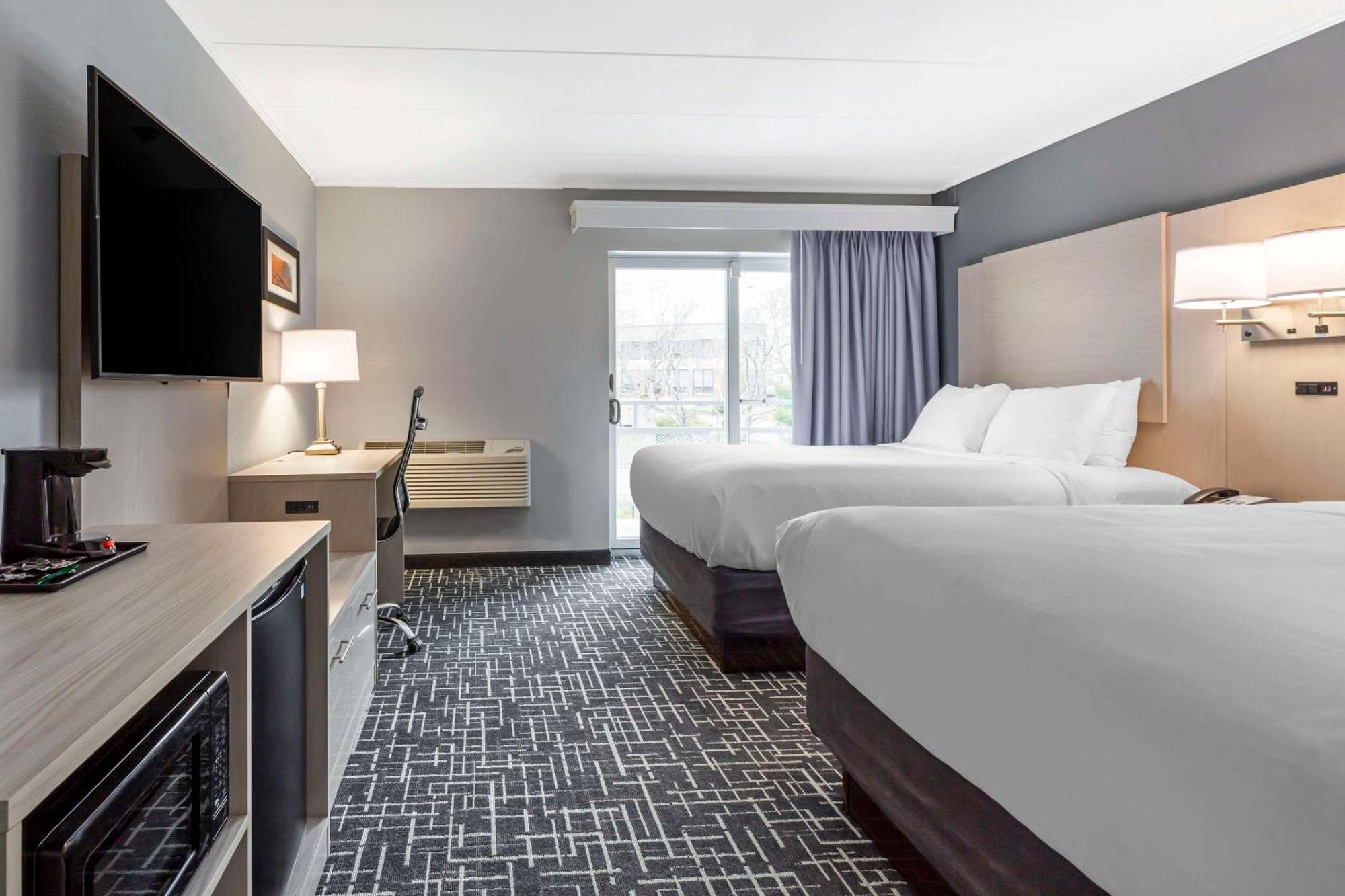Comfort Inn Hyannis - Cape Cod Экстерьер фото