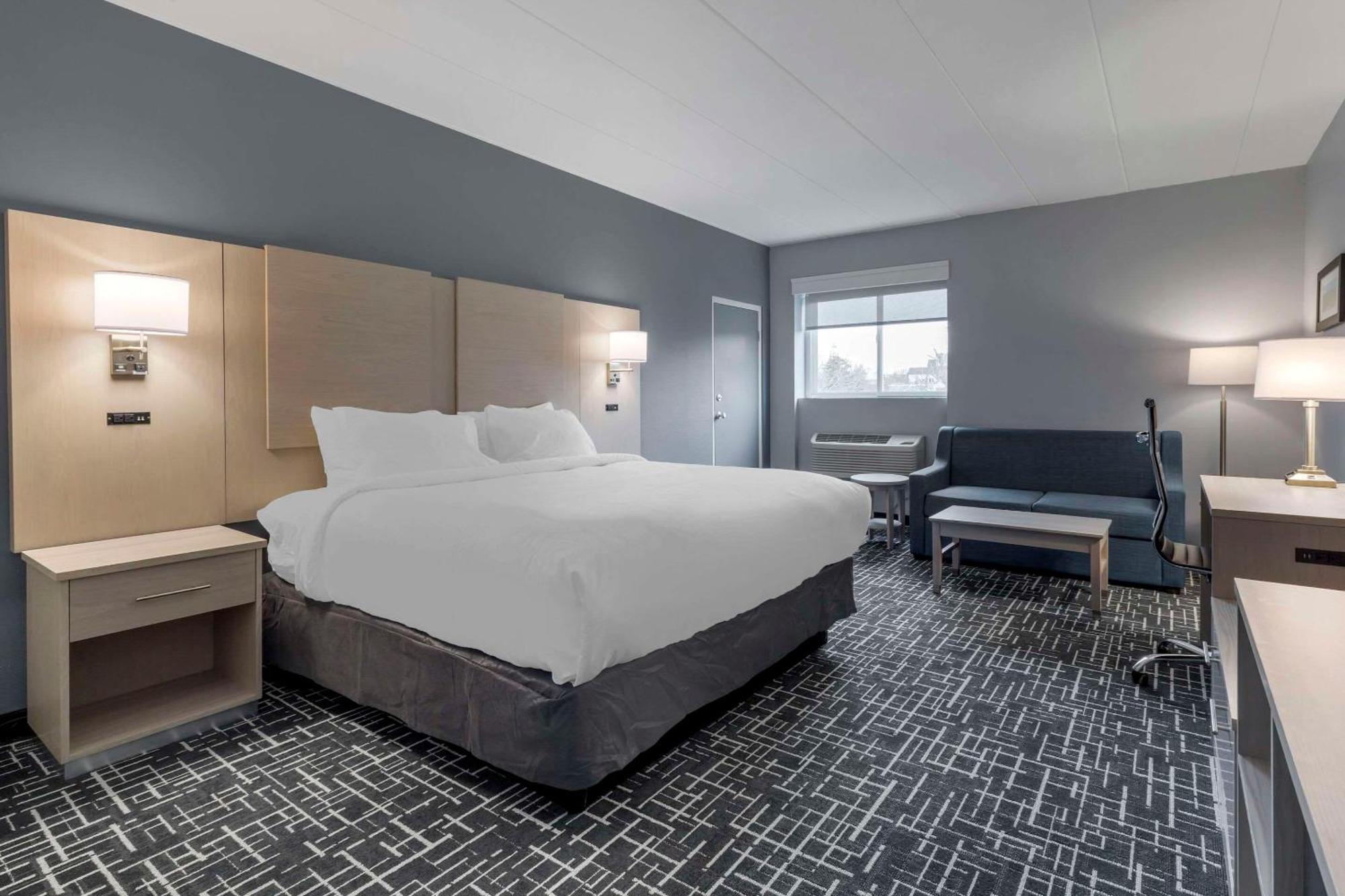 Comfort Inn Hyannis - Cape Cod Экстерьер фото